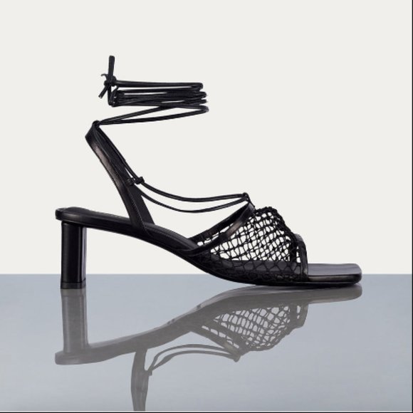 NWT - Le Adelaide Crochet Lace Up Heel in Noir